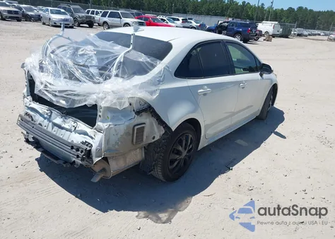 2021 Toyota Corolla Le z USA, uszkodzony, nr VIN JTDEPMAE9MJ176824